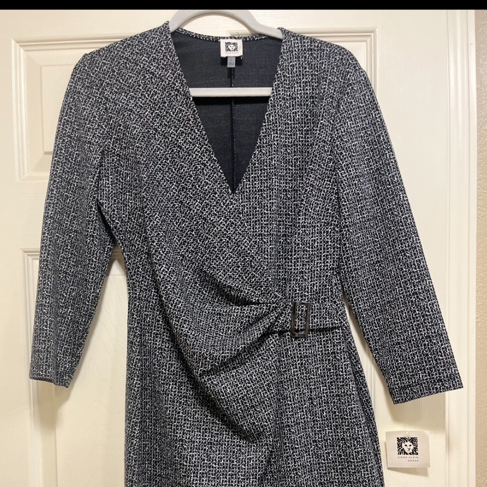 Anne Klein black/ ivory dress  Size 8